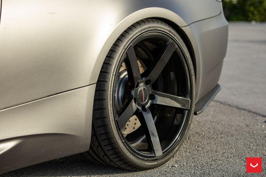 Детали интерьера BMW M3 Convertible on Vossen Wheels (CV3-R) 2019 года  (фото 11 из 19)